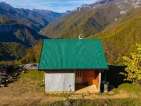 Whispering Woods Holiday Home